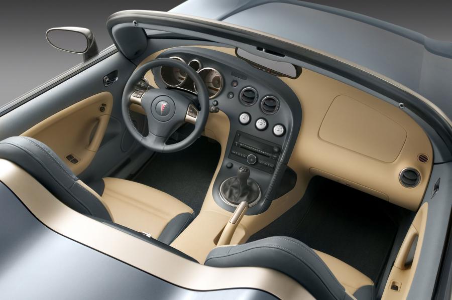  Pontiac Solstice 2006 года  (фото 10 из 126)